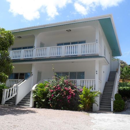 Divers Lodge Guest House Beau Vallon  Exteriör bild