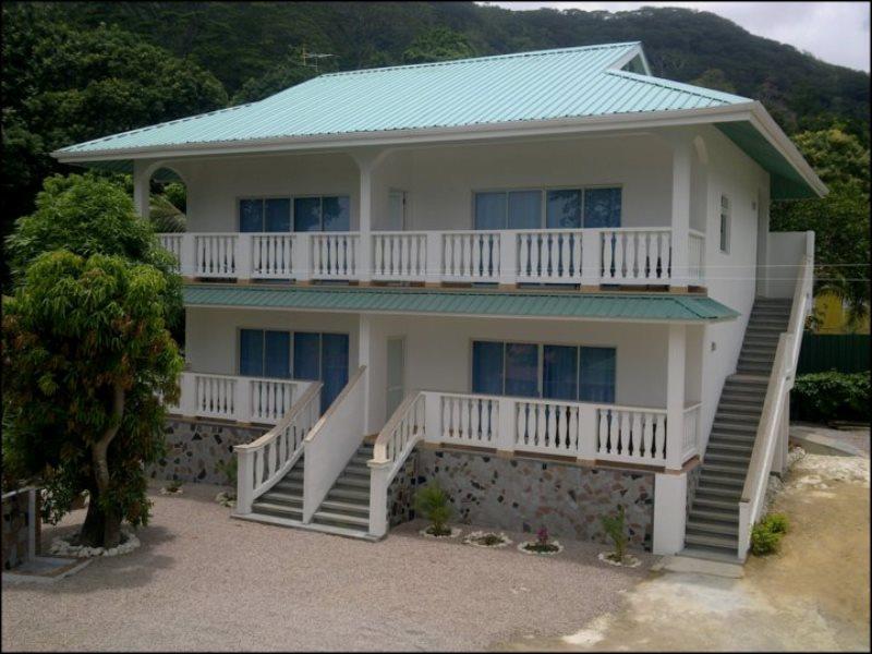 Divers Lodge Guest House Beau Vallon  Exteriör bild